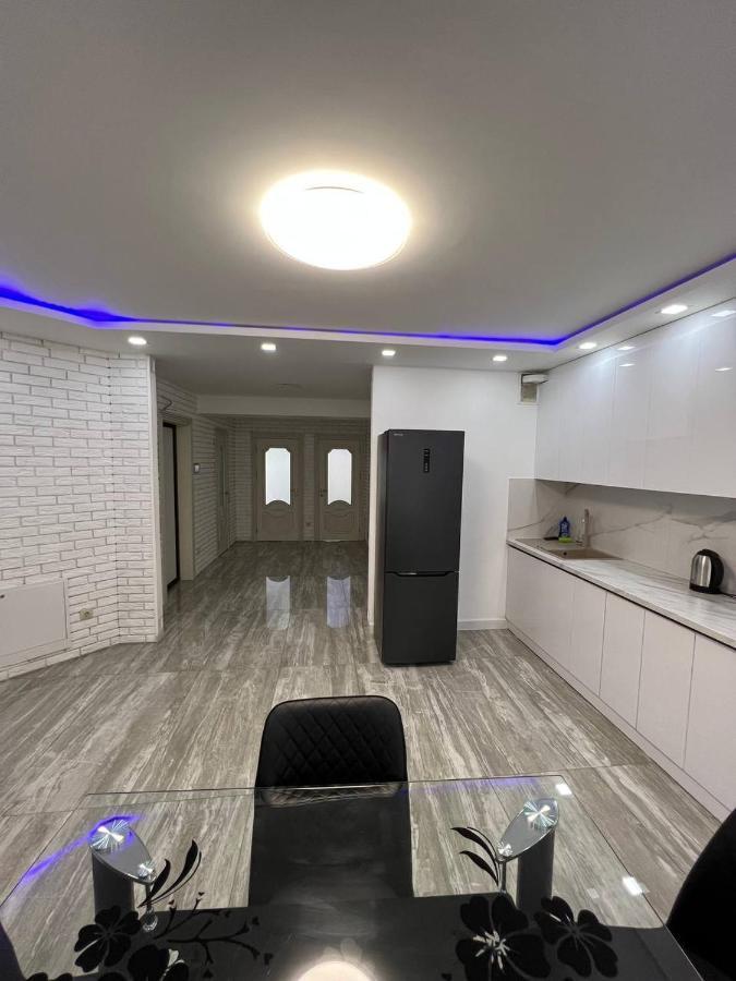 Luxrent Leilighet Chisinau Eksteriør bilde