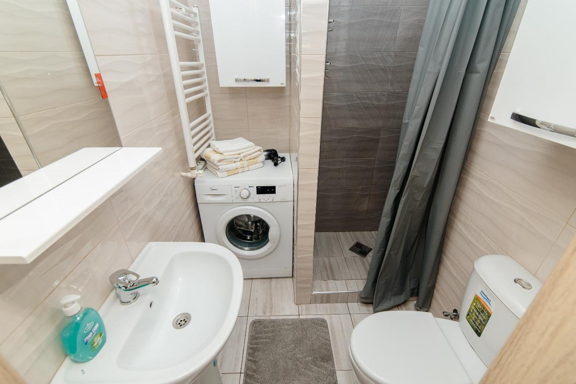 Luxrent Leilighet Chisinau Eksteriør bilde